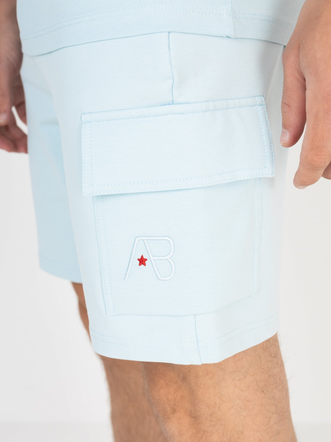 Cargo Short | Omphalodes