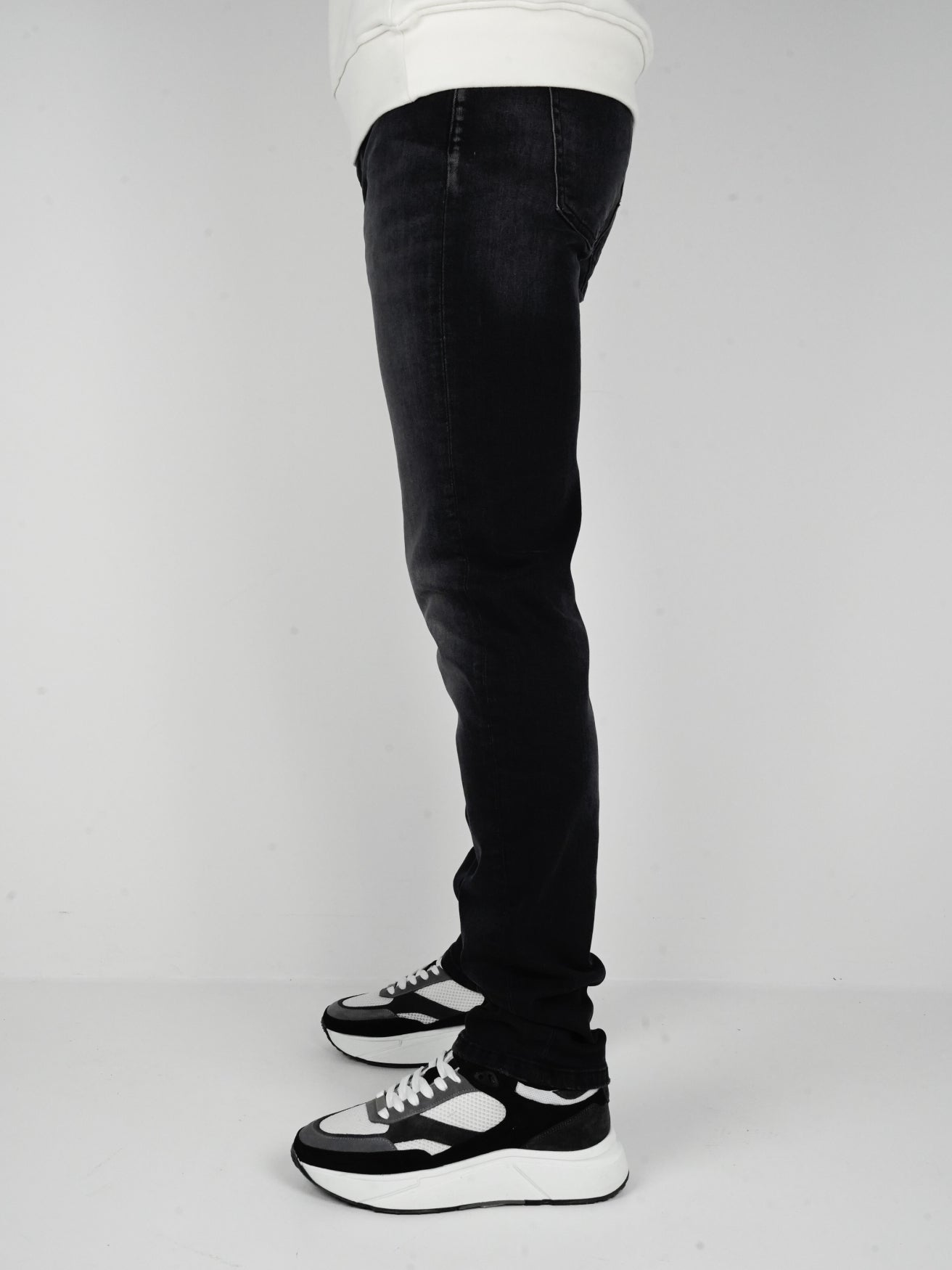 Monaco Denim (Regular-Fit) | Jet Black