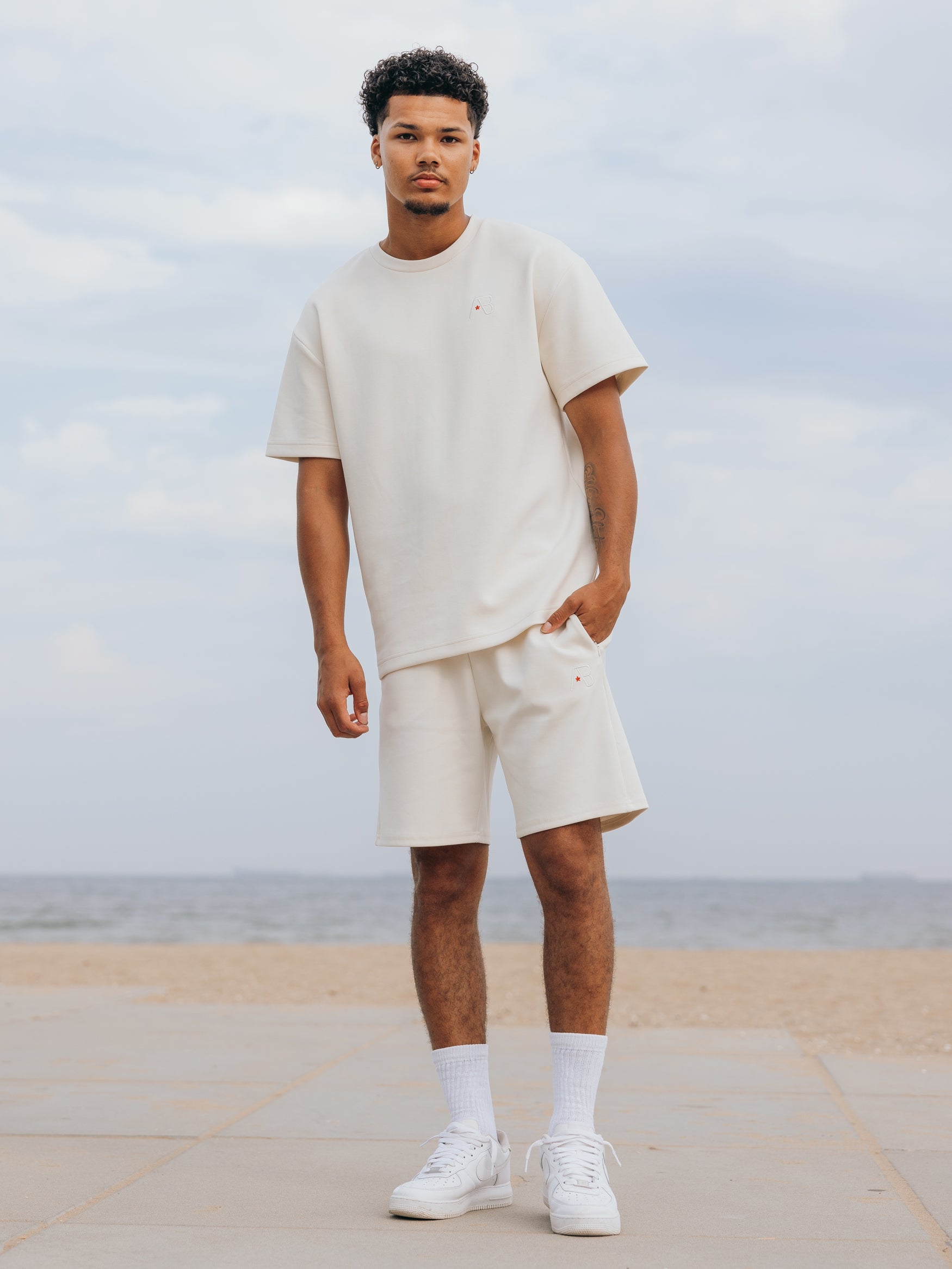 Basic Regular-Fit Short | White Swan
